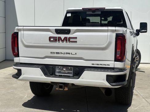 Used 2023 GMC Sierra 3500 Denali w/ Denali Ultimate Package AWD/4WD image 6