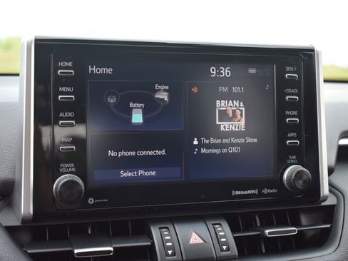 Used 2019 Toyota RAV4 XSE w/ XSE Weather Package AWD/4WD image 29