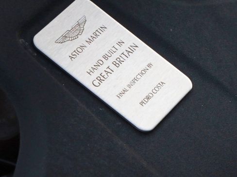 Used 2022 Aston Martin DB11 Coupe image 12