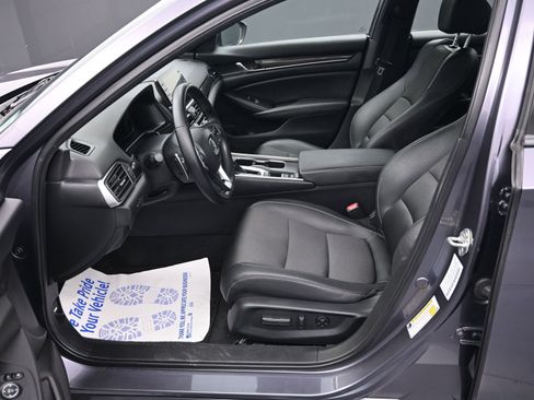 Used 2019 Honda Accord Sport image 18
