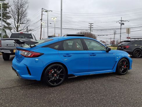 Used 2025 Honda Civic Type R image 11