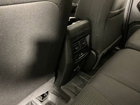 Used 2024 GMC Canyon Elevation w/ Convenience Package AWD/4WD image 18