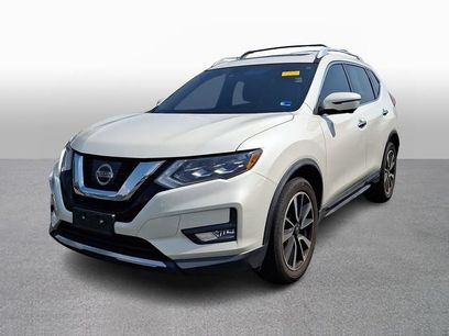 Used 2017 Nissan Rogue SL w/ SL Premium Package
