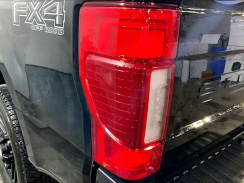 Used 2022 Ford F250 Lariat w/ Lariat Ultimate Package image 28