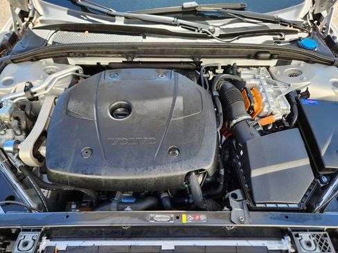 Certified 2024 Volvo S60 T8 Core w/ Climate Package image 22