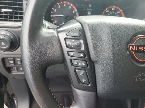 Used 2023 Nissan Titan PRO-4X w/ Pro-4x Convenience Package AWD/4WD image 16