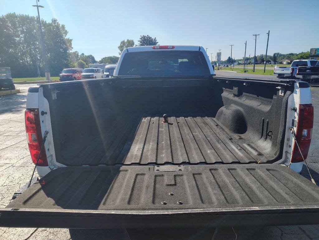 Used 2012 GMC Sierra 3500 Denali AWD/4WD image 10