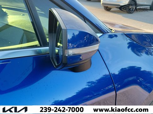 Used 2023 Kia Sportage EX FWD image 7