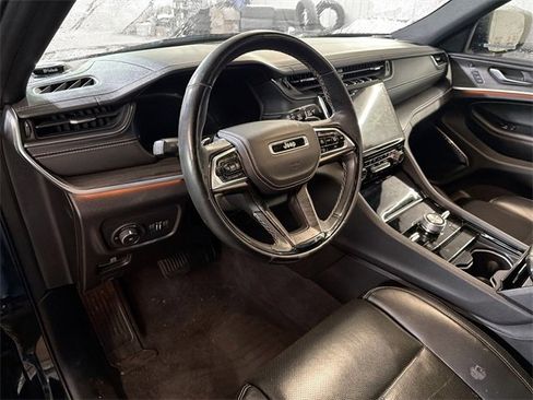 Used 2021 Jeep Grand Cherokee L Overland w/ Advanced Protech Group III image 8