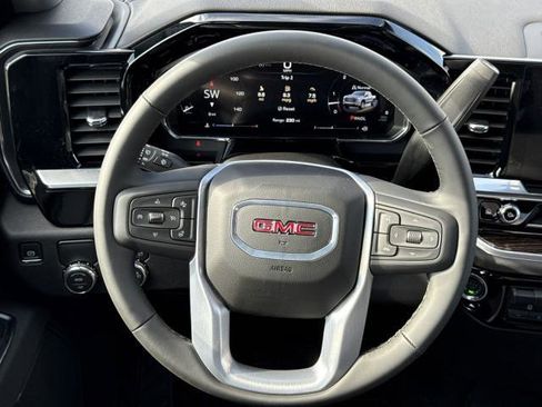 New 2026 GMC Sierra 1500 SLE image 21