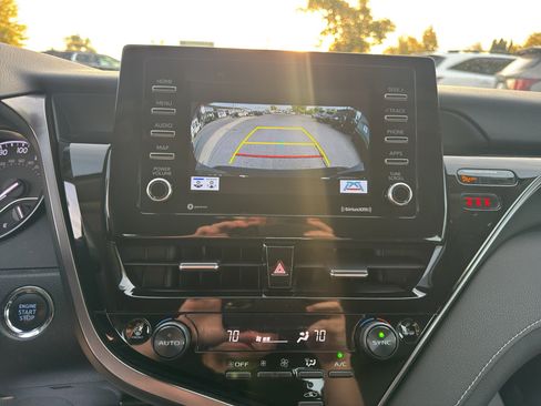 Used 2023 Toyota Camry SE image 14