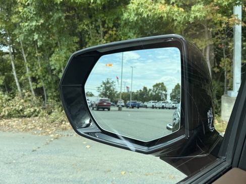 Certified 2024 Chevrolet Suburban High Country w/ Premium Package 2 image 44