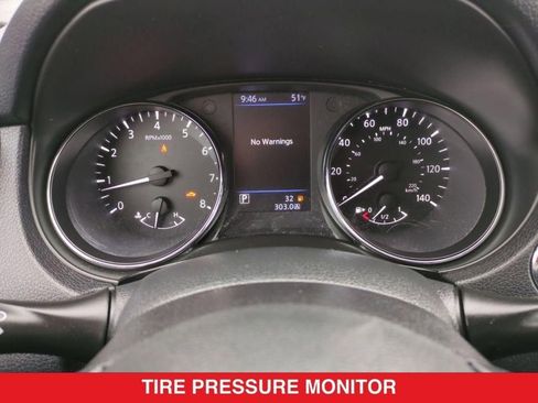 Used 2019 Nissan Rogue SL w/ Premium Package image 22