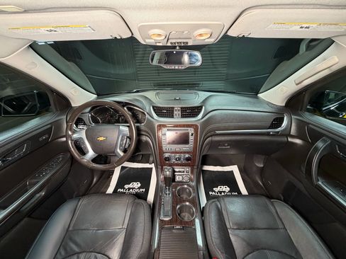 Used 2016 Chevrolet Traverse LT image 25