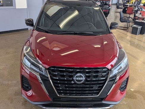 Certified 2023 Nissan Kicks SR w/ Exterior Package image 9