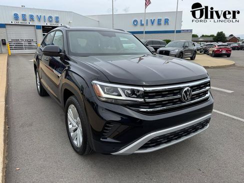 Used 2022 Volkswagen Atlas Cross Sport SE AWD/4WD image 1