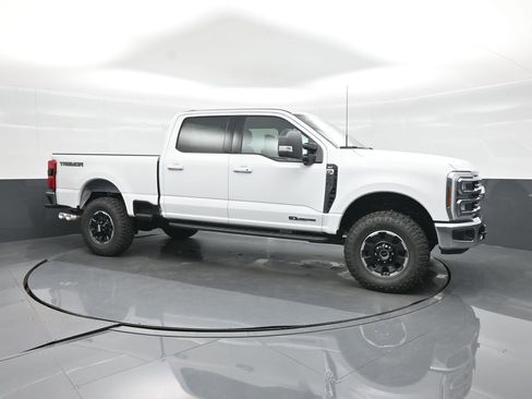 New 2026 Ford F250 XLT w/ XLT Premium Package AWD/4WD image 10