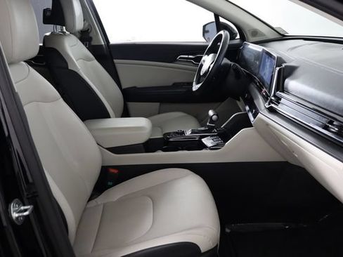 Used 2023 Kia Sportage EX FWD image 18