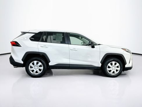 Used 2025 Toyota RAV4 LE AWD/4WD image 10
