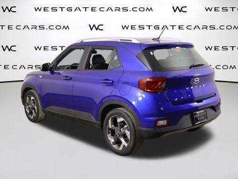 Used 2025 Hyundai Venue SEL FWD image 38