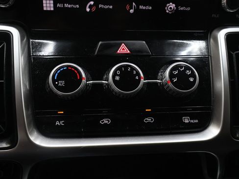 Used 2023 Kia Sorento LX FWD image 26