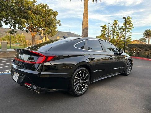 Used 2021 Hyundai Sonata Limited w/ Preferred Accessory Package FWD image 13