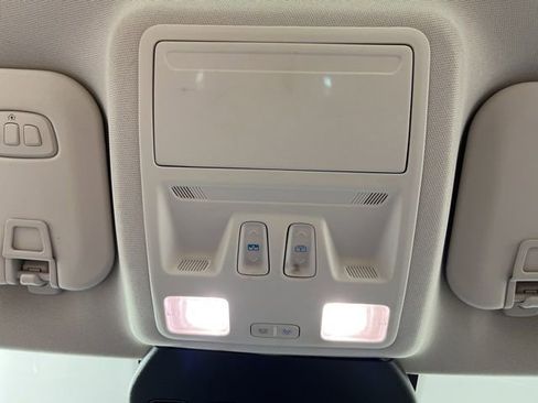 Used 2021 Ford Escape Titanium w/ Class II Trailer Tow Package image 34