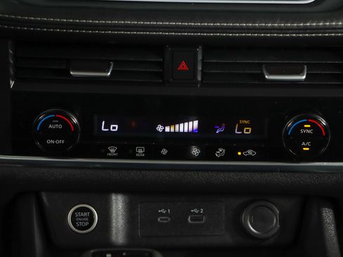 Used 2023 Nissan Rogue SV FWD image 20