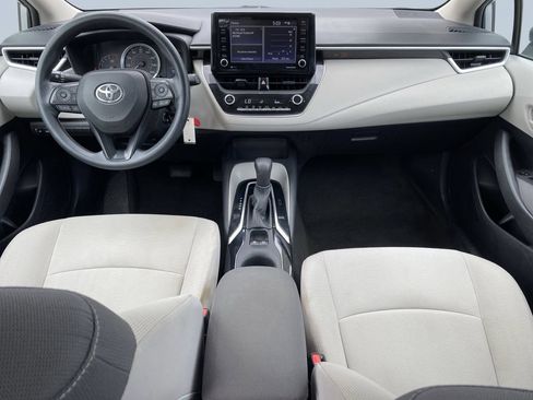 Used 2022 Toyota Corolla LE FWD image 12
