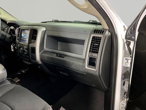 Used 2019 RAM 1500 Express w/ Wheel & Sound Group AWD/4WD image 27