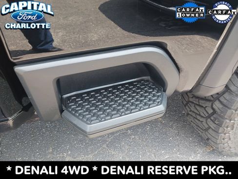 Used 2025 GMC Sierra 2500 Denali w/ Denali Reserve Package AWD/4WD image 11