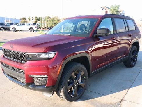 New 2025 Jeep Grand Cherokee L Limited w/ Luxury Tech Group II image 11