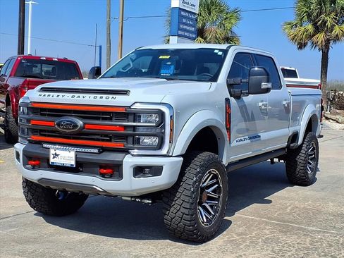 New 2026 Ford F250 Lariat w/ Black Appearance Package AWD/4WD image 1