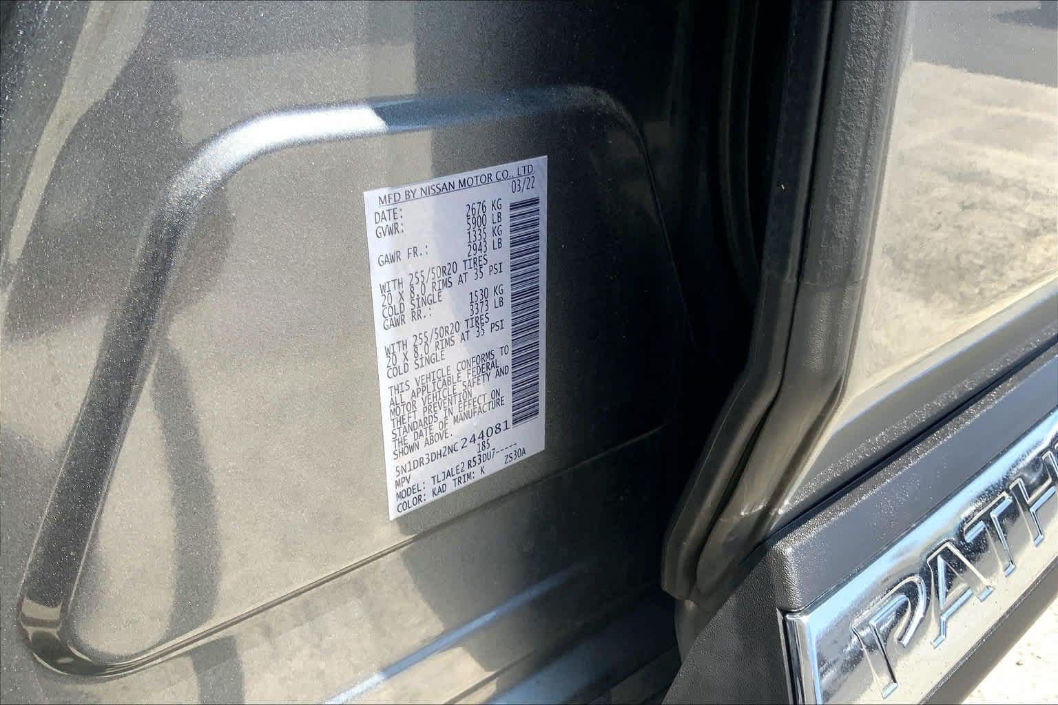 Used 2022 Nissan Pathfinder Platinum w/ Cargo Package FWD image 20