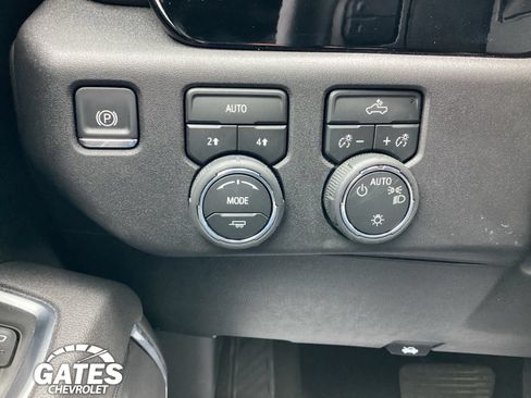 Used 2026 Chevrolet Silverado 1500 LT AWD/4WD image 20