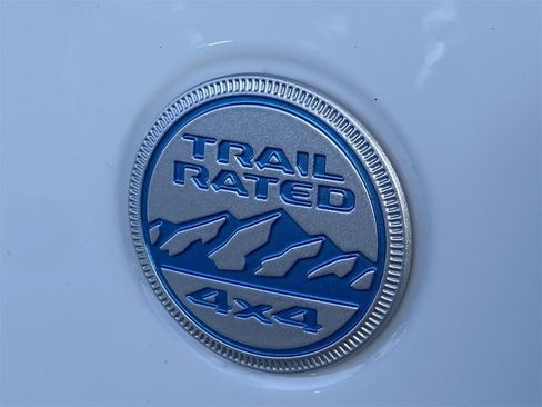 Used 2024 Jeep Wrangler Unlimited Sahara image 33