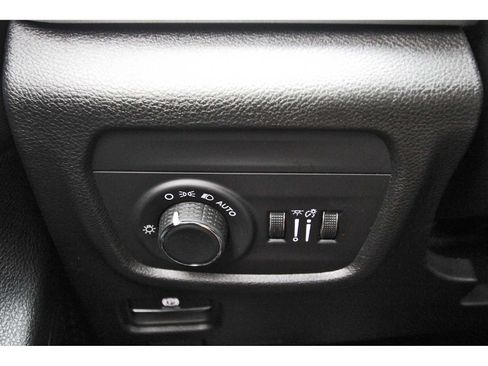 Used 2023 Jeep Grand Cherokee L Laredo AWD/4WD image 18