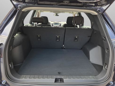 Used 2018 Chevrolet Equinox LS FWD image 13