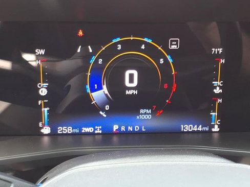 Used 2023 Chevrolet Colorado Trail Boss AWD/4WD image 18