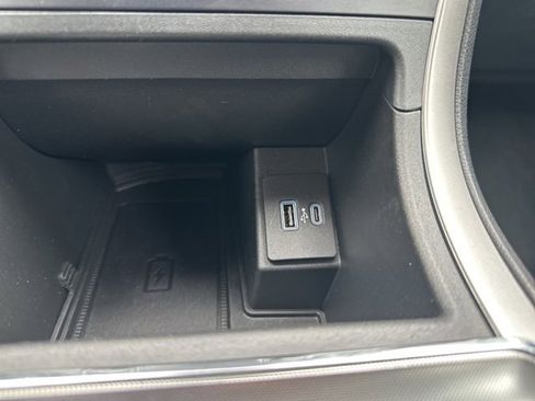 Used 2022 Ford Edge SEL w/ Convenience Package image 22