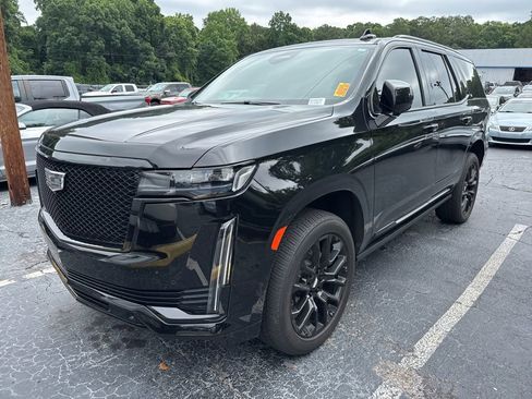 Used 2024 Cadillac Escalade Sport w/ LPO, ONYX Package AWD/4WD image 3