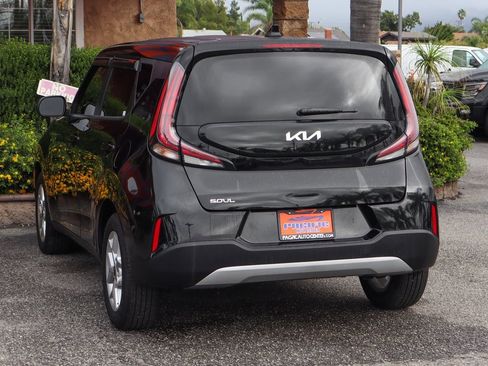 Used 2024 Kia Soul LX w/ Option Group 015 image 6