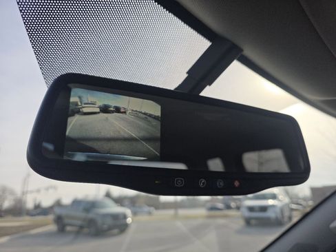 Used 2011 GMC Acadia SLE image 3