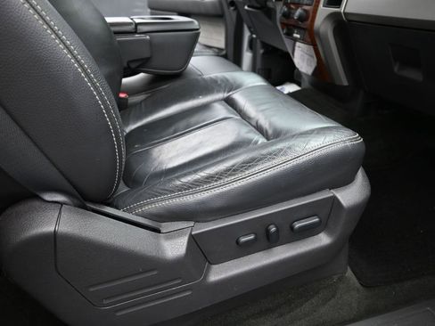 Used 2010 Ford F150 Lariat image 13