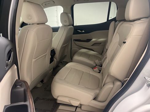 Used 2020 GMC Acadia Denali image 10