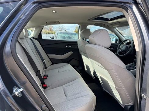 Certified 2025 Honda Accord SE image 11