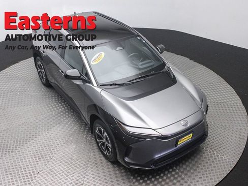 Used 2023 Toyota bZ4X AWD w/ Weather Package image 3