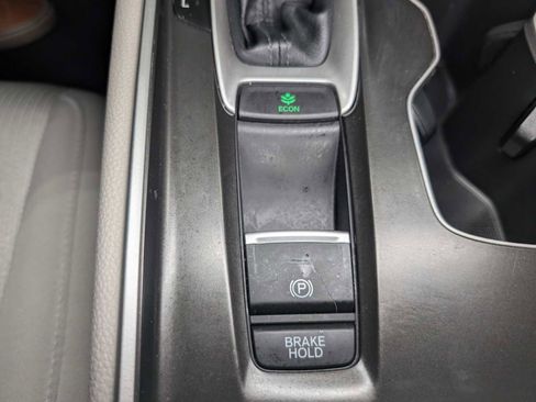 Used 2018 Honda Accord LX image 23