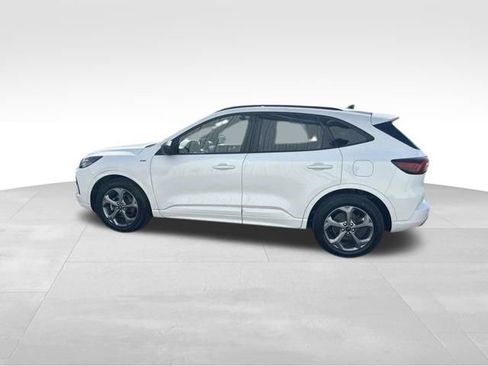 Used 2023 Ford Escape ST-Line w/ Tech Pack #1 FWD image 4