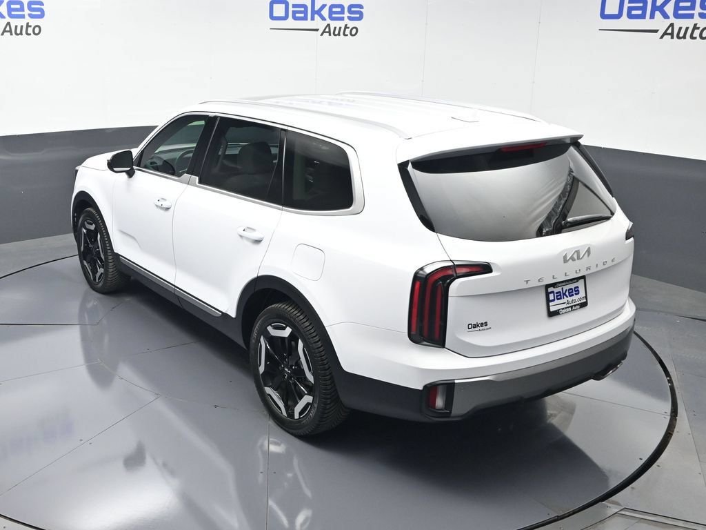 Used 2025 Kia Telluride EX w/ EX Captain's Chair Package FWD image 53